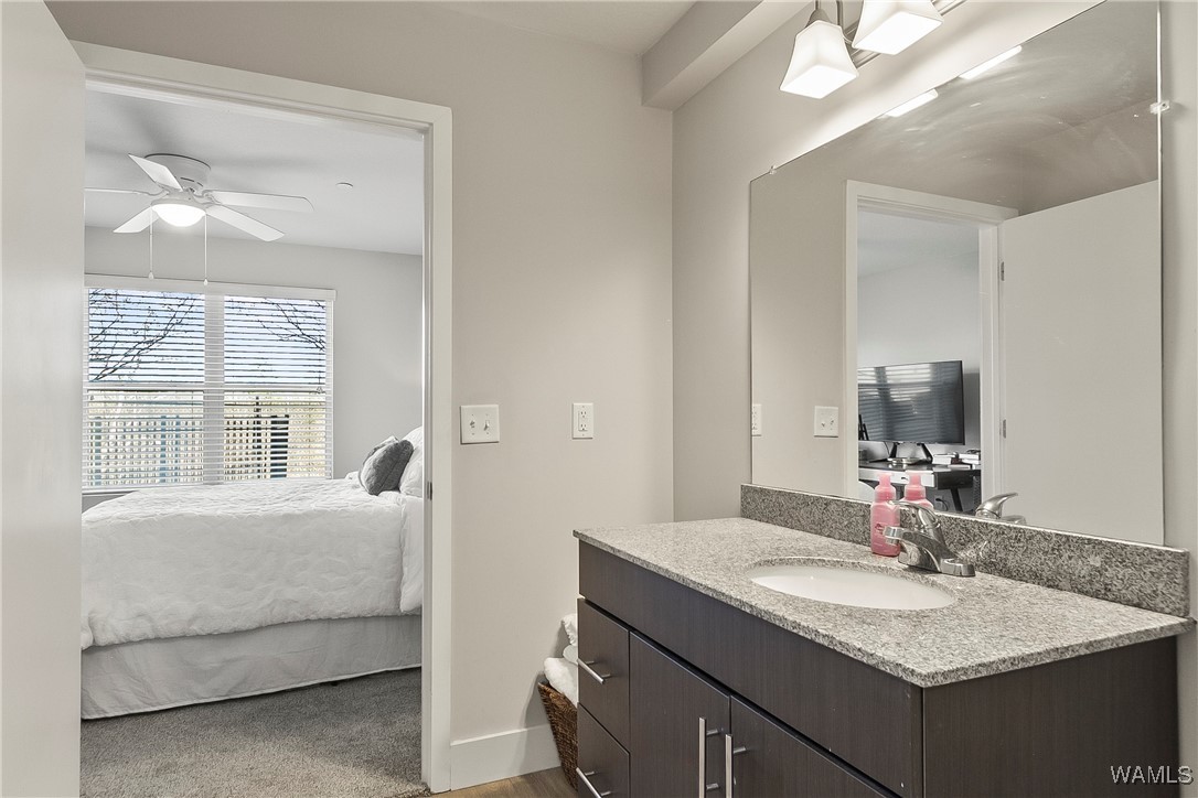 608 6th Ave N Unit: 5105