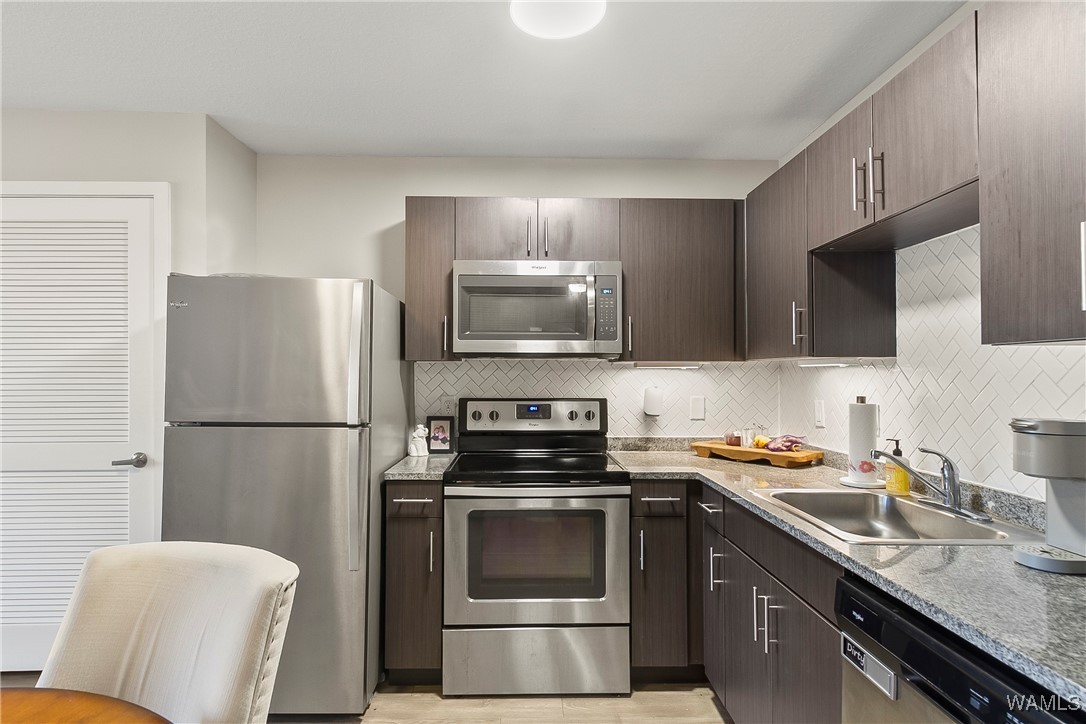 608 6th Ave N Unit: 5105