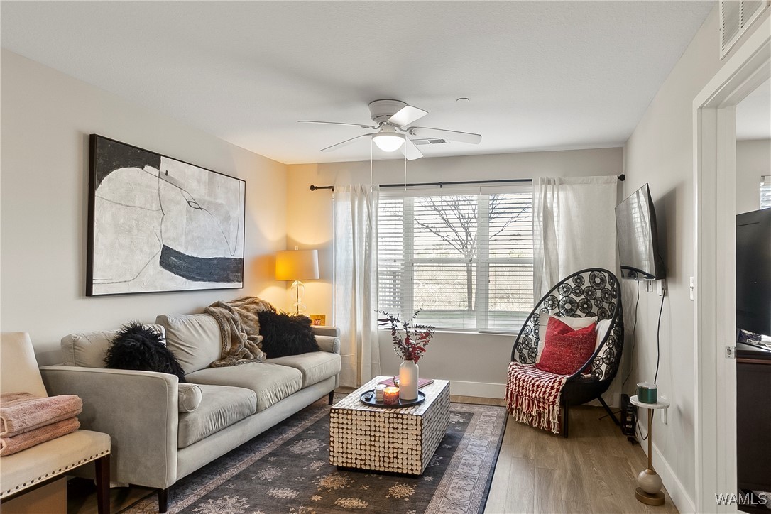 608 6th Ave N Unit: 5105