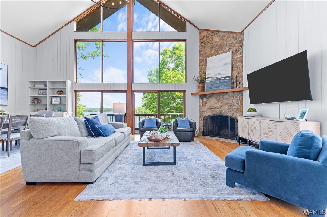 11999 Grandview Drive