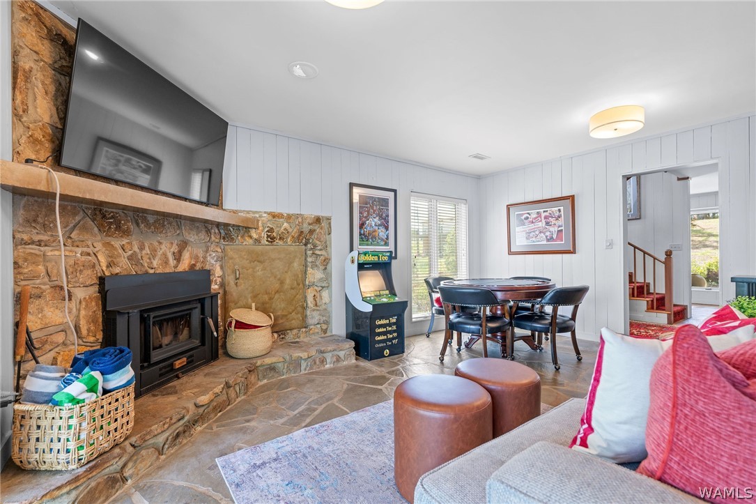 11999 Grandview Drive