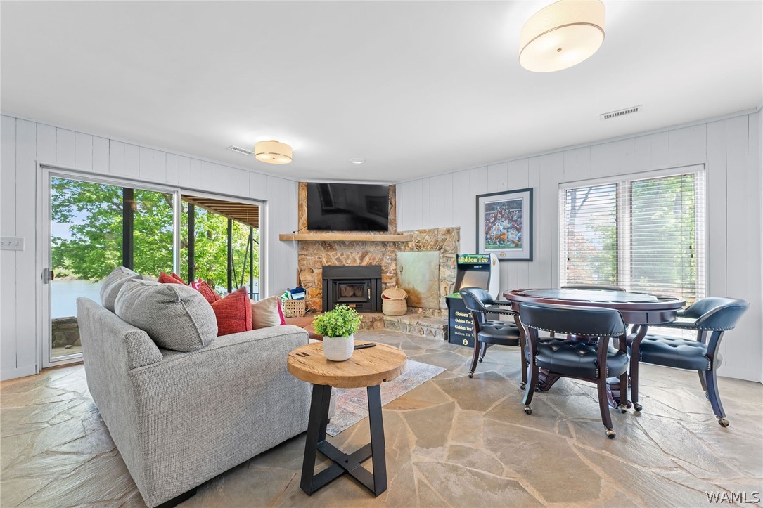 11999 Grandview Drive