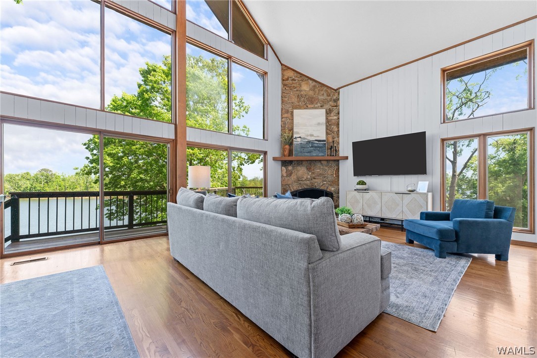 11999 Grandview Drive