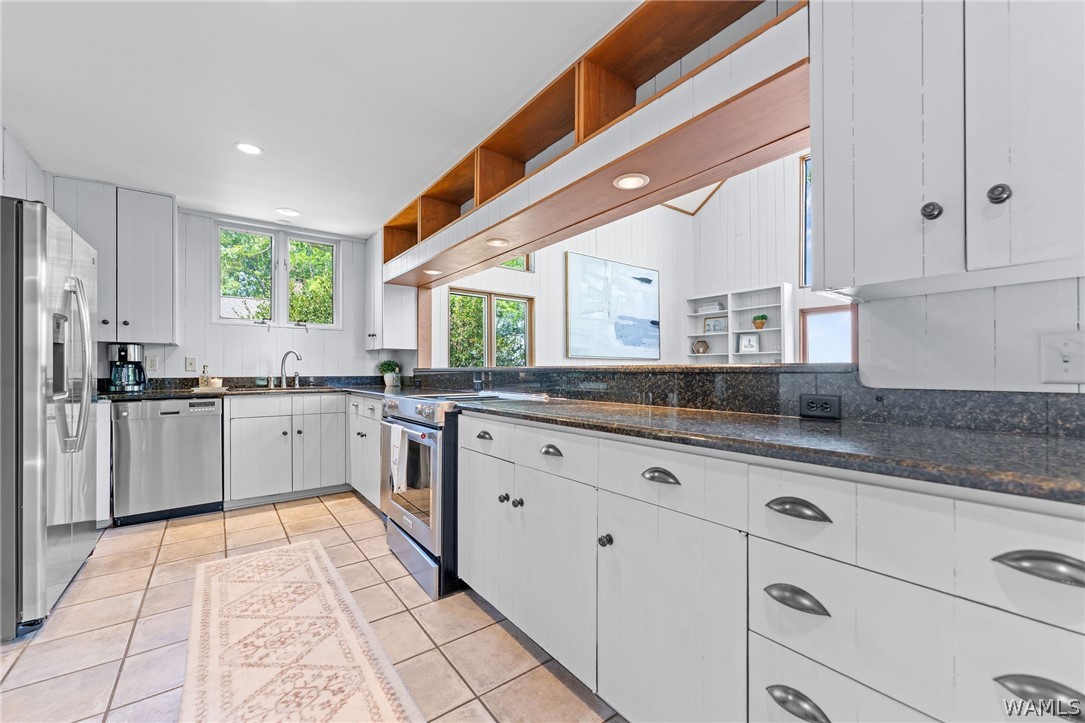 11999 Grandview Drive