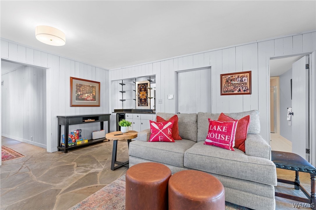 11999 Grandview Drive