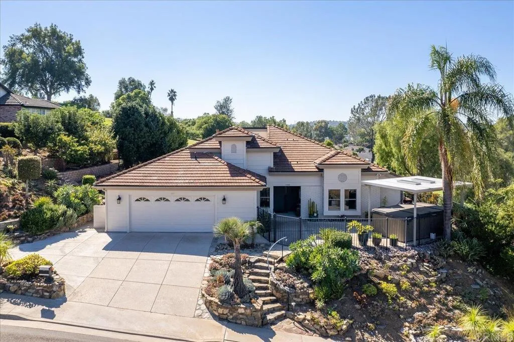 1108 La Sombra Drive