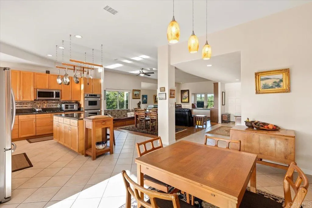 1108 La Sombra Drive