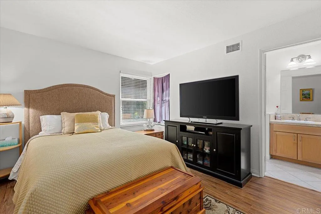 1108 La Sombra Drive