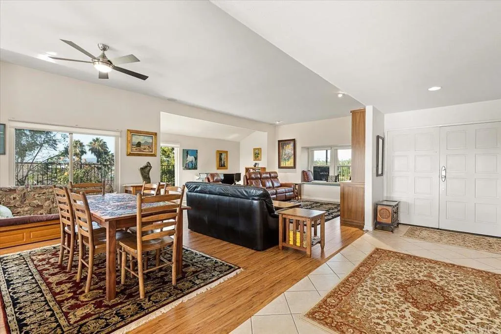 1108 La Sombra Drive