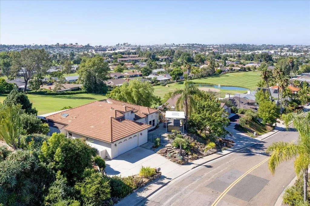 1108 La Sombra Drive