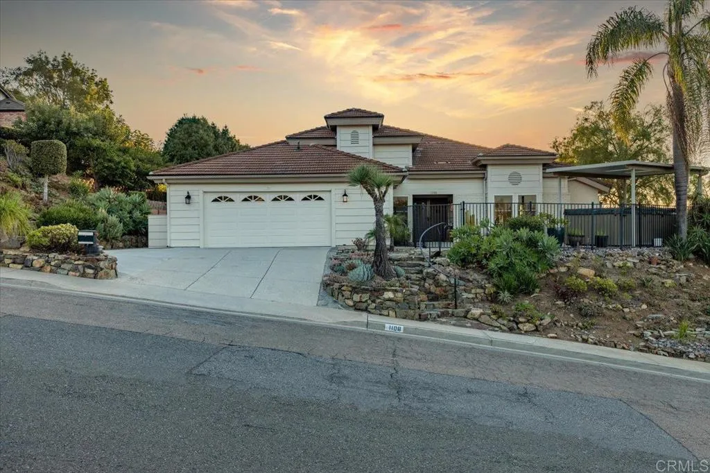 1108 La Sombra Drive