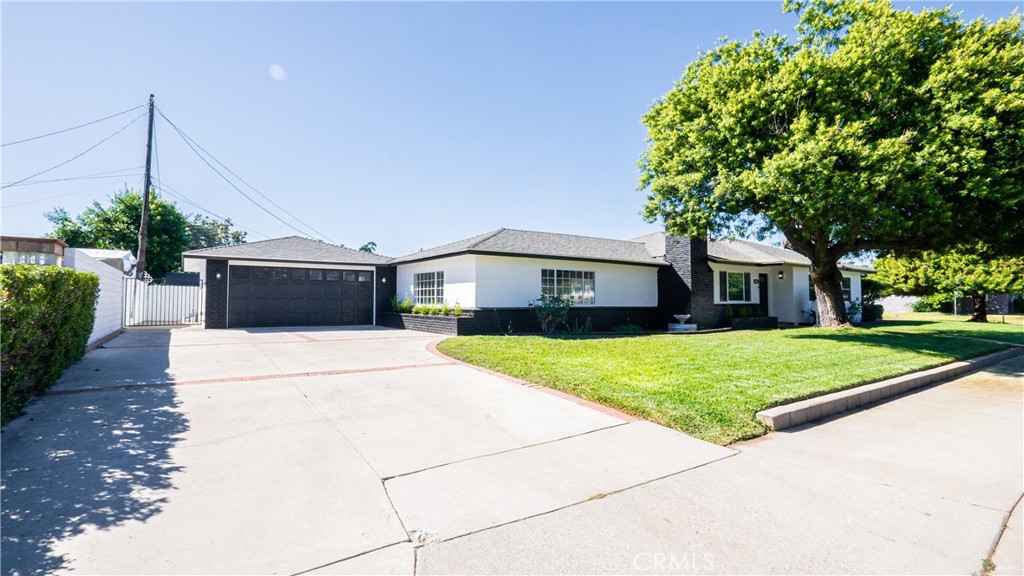 1206 E Cameron Avenue