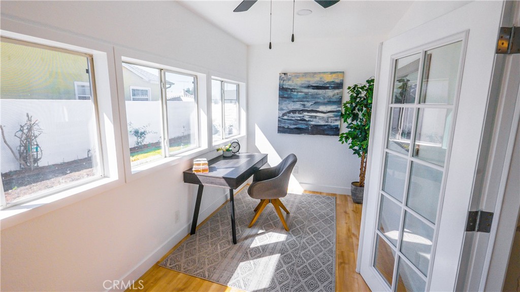 1206 E Cameron Avenue