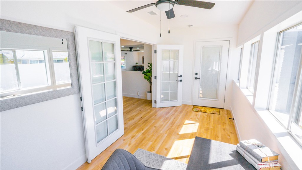 1206 E Cameron Avenue