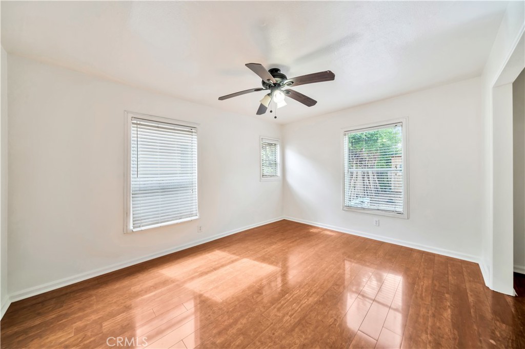 3941 S Van Ness Avenue