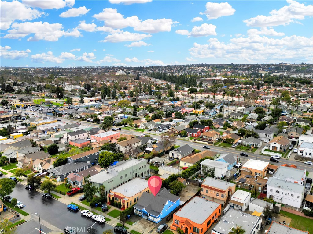 3941 S Van Ness Avenue