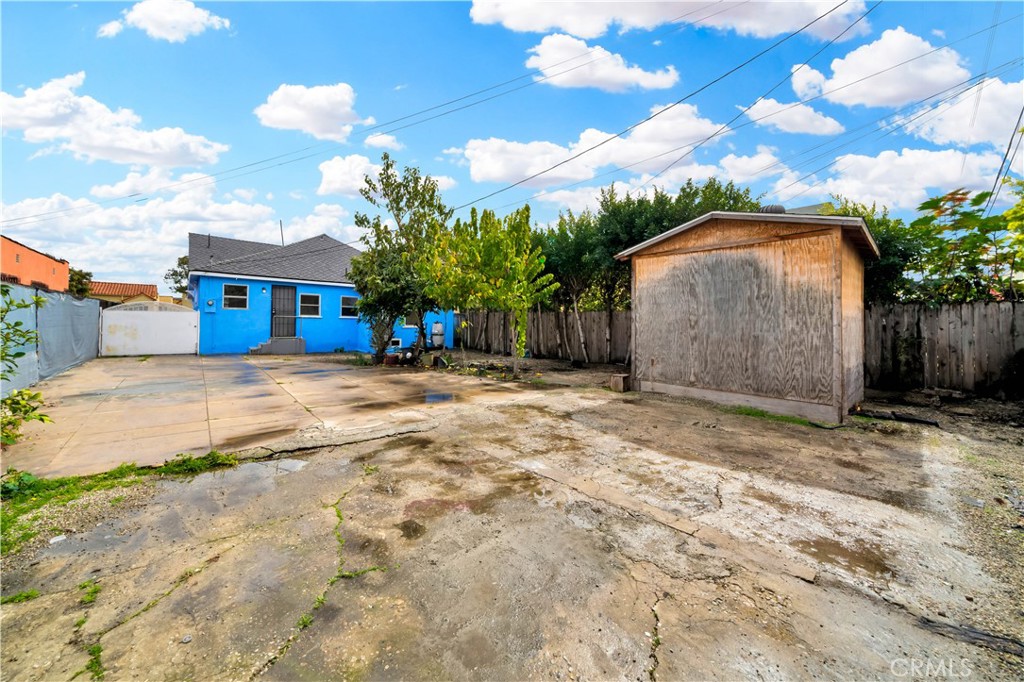 3941 S Van Ness Avenue