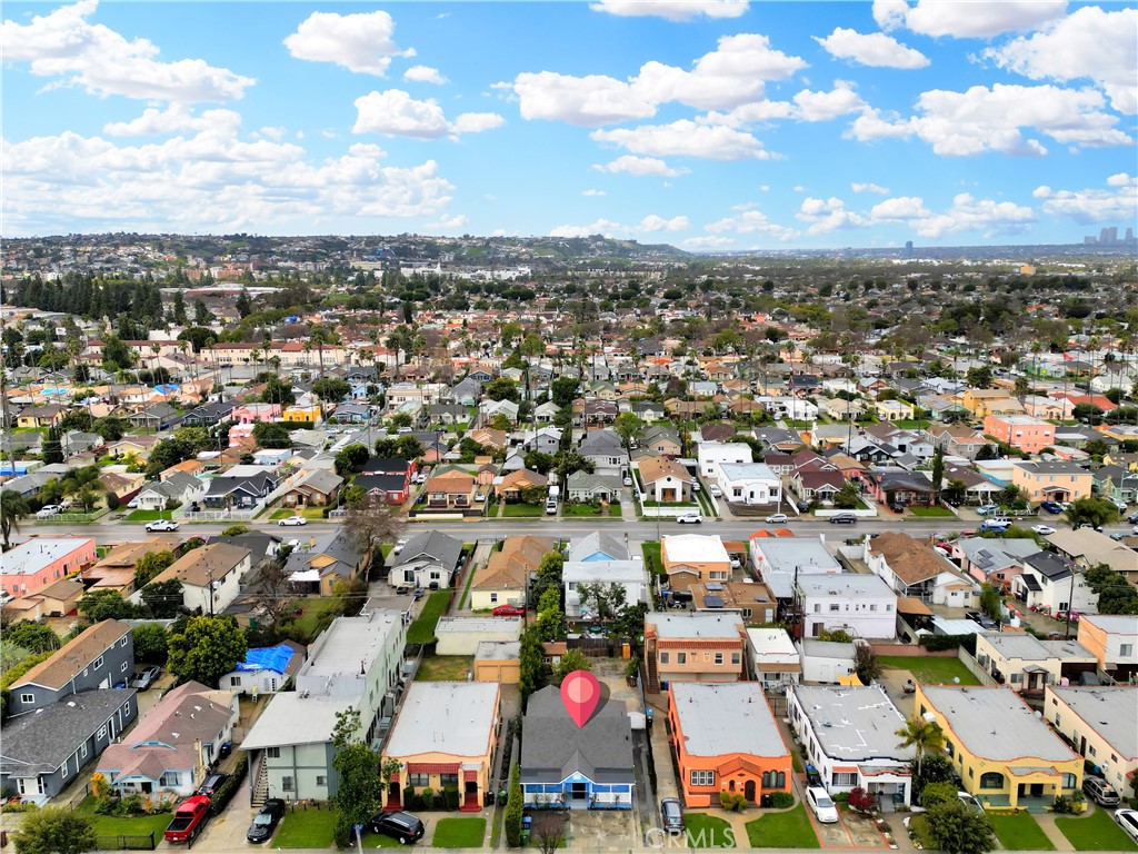 3941 S Van Ness Avenue