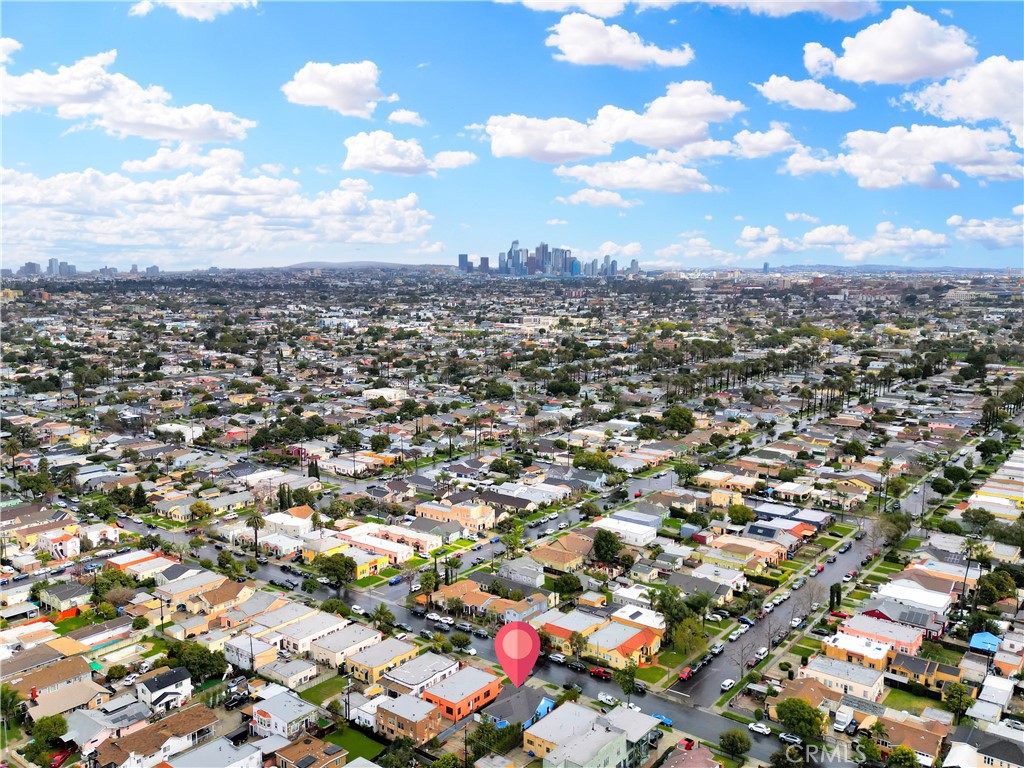 3941 S Van Ness Avenue