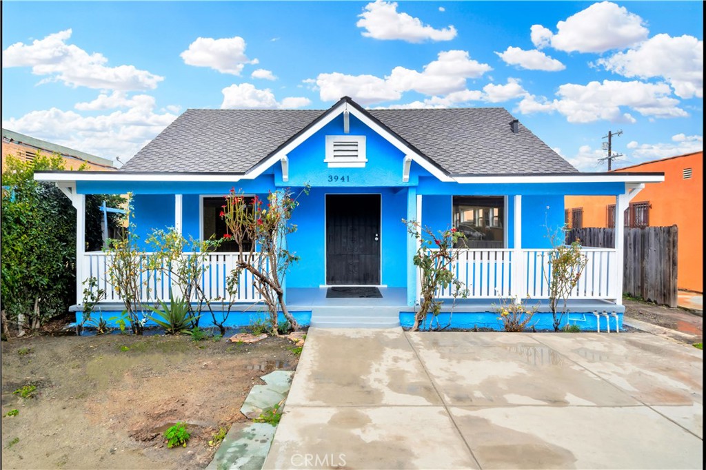 3941 S Van Ness Avenue