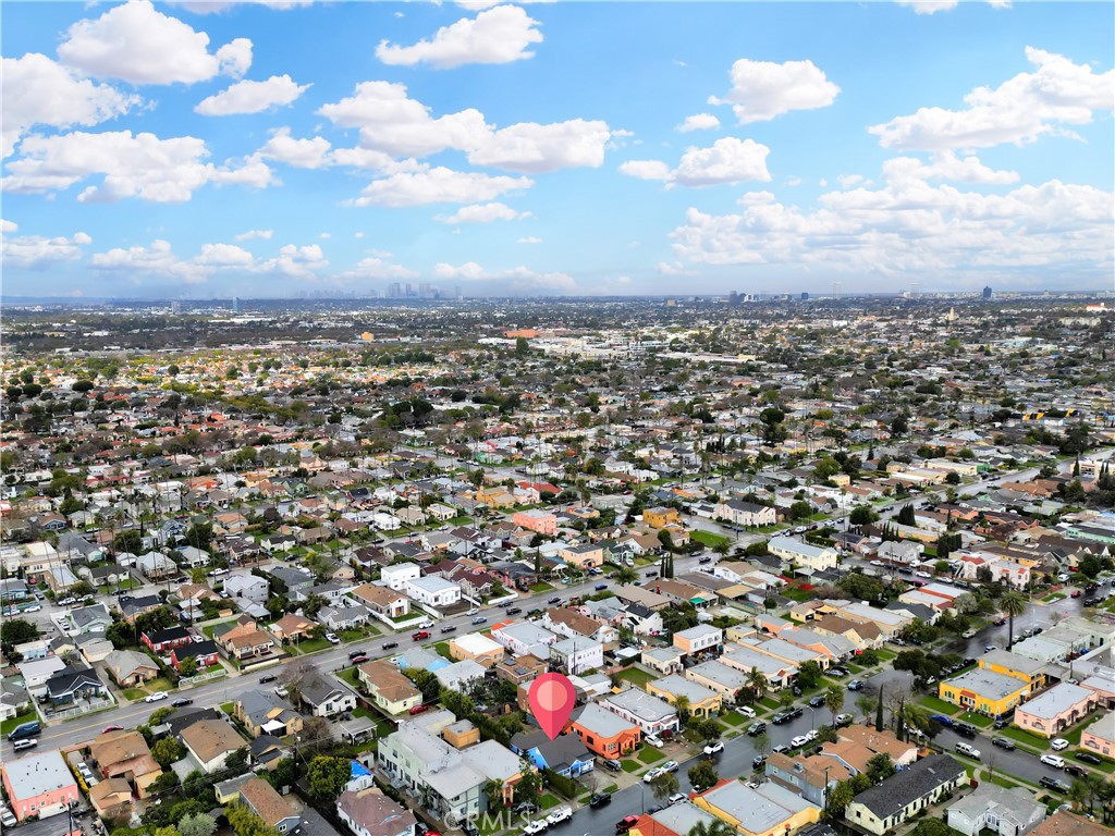 3941 S Van Ness Avenue