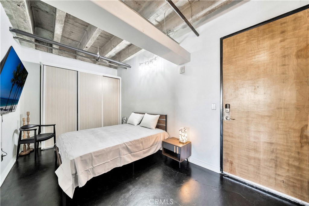 312 W 5th Street 1022