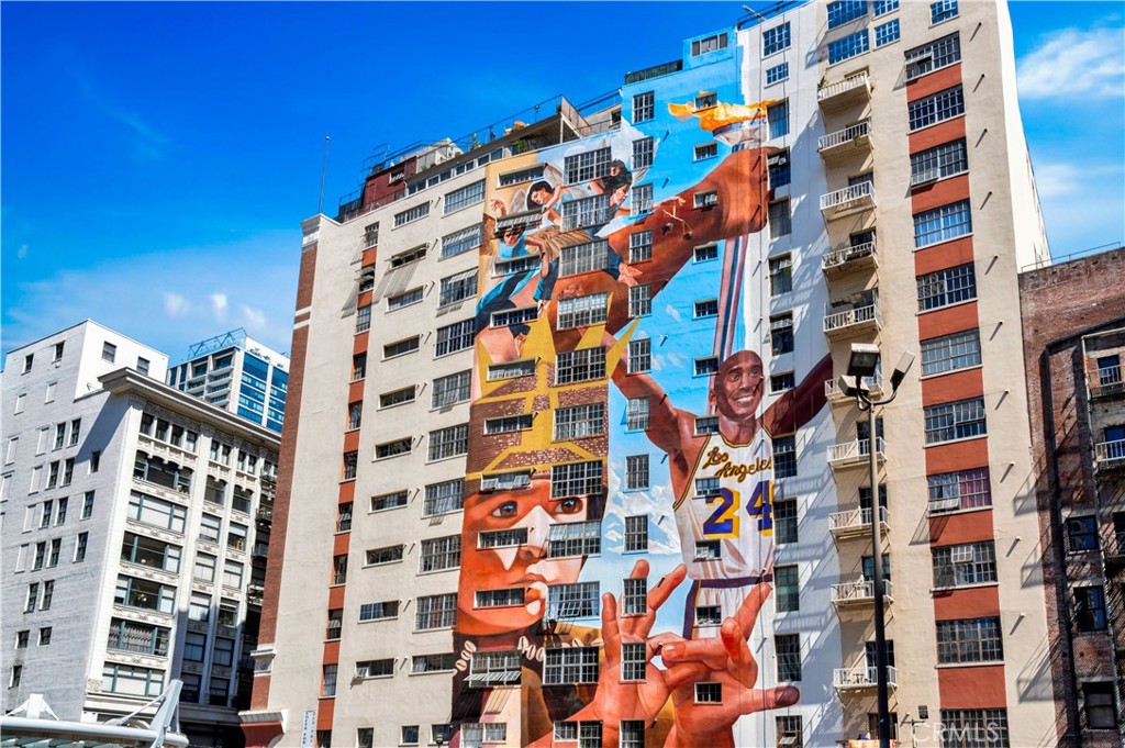 312 W 5th Street 1022