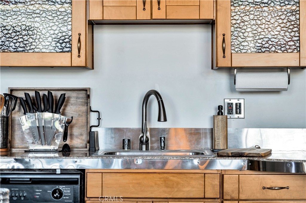 312 W 5th Street 1022