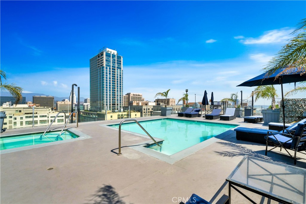 312 W 5th Street 1022