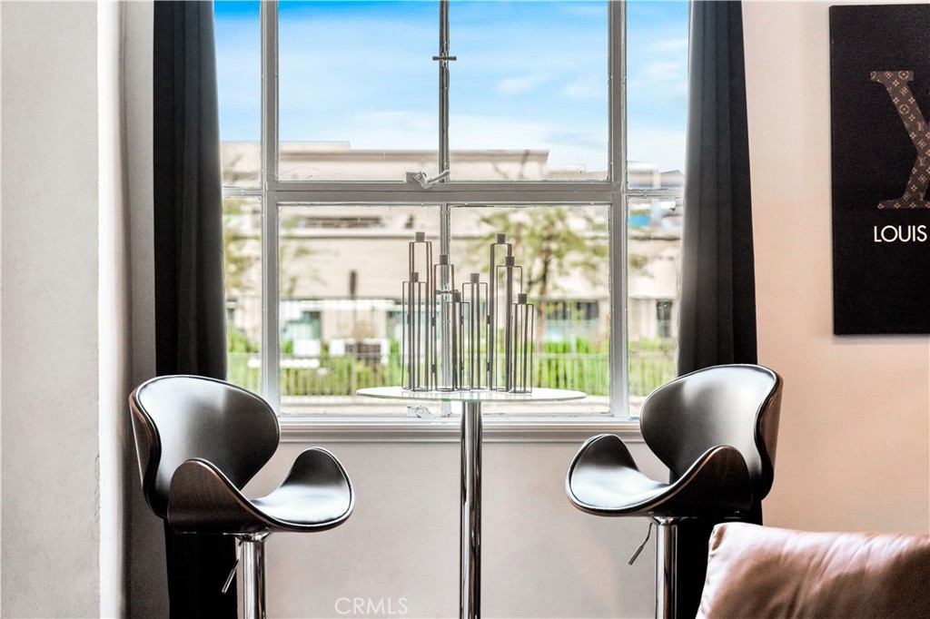 312 W 5th Street 1022