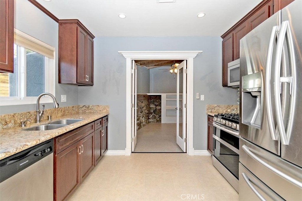 10618 Fitzroy Avenue