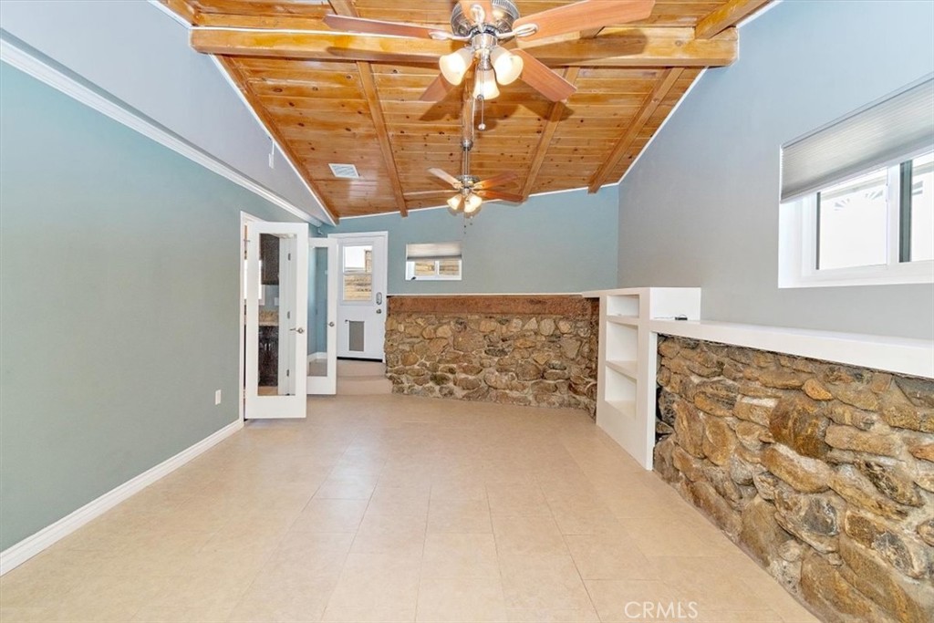 10618 Fitzroy Avenue