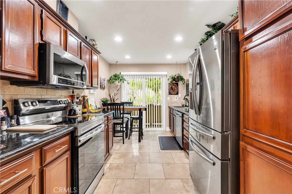 5205 Box Canyon Court 19C