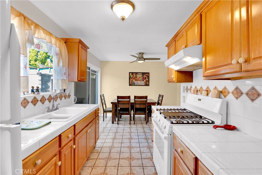 16664 Montego Way