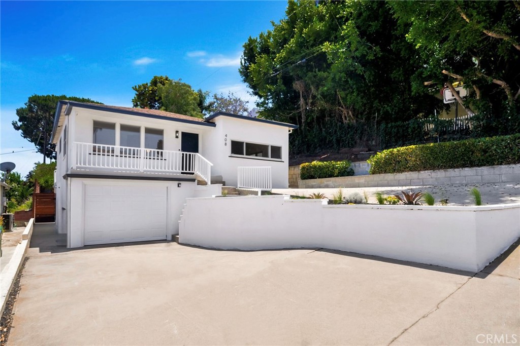 408 W Manchester Avenue