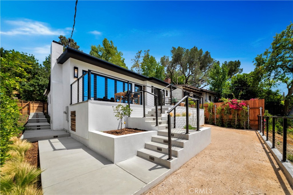 819 Montecito Drive