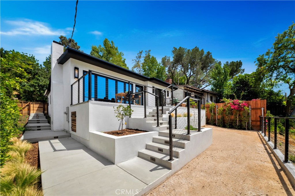 819 Montecito Drive