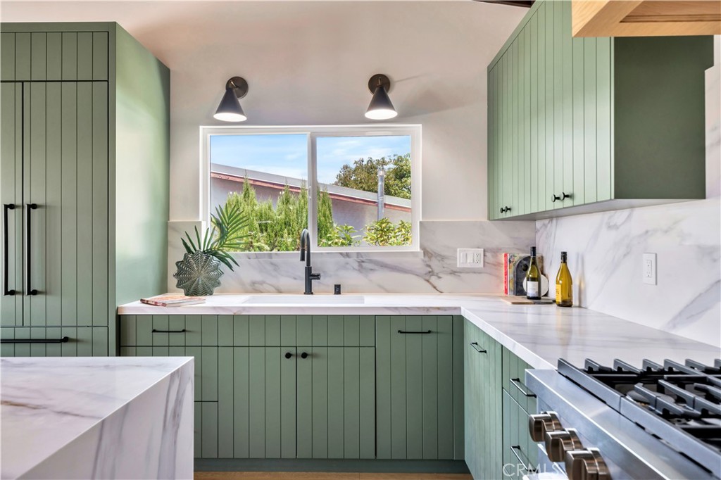 819 Montecito Drive
