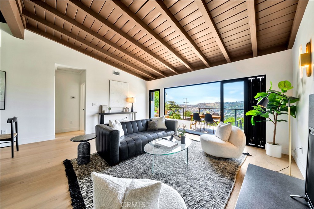 819 Montecito Drive
