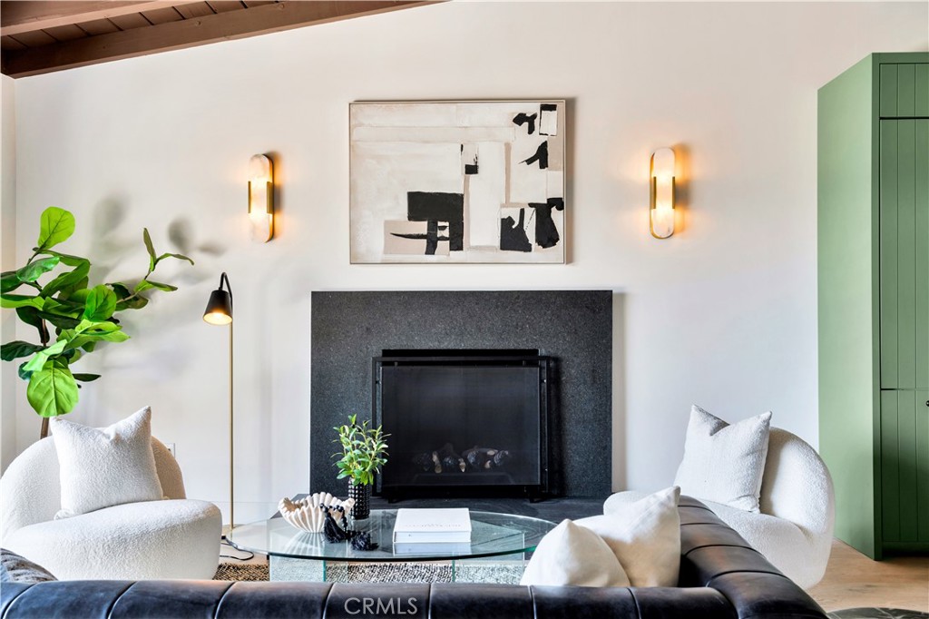 819 Montecito Drive