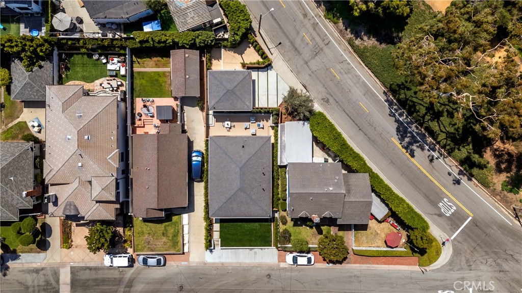 2605 N Poinsettia Avenue