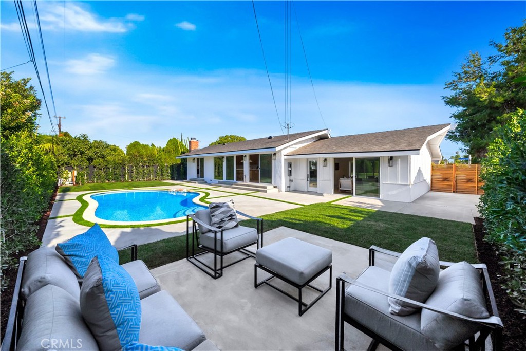 2613 W Chanticleer Road