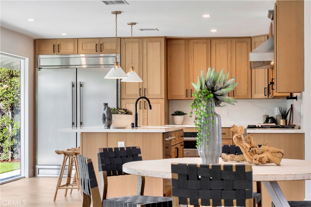 2613 W Chanticleer Road