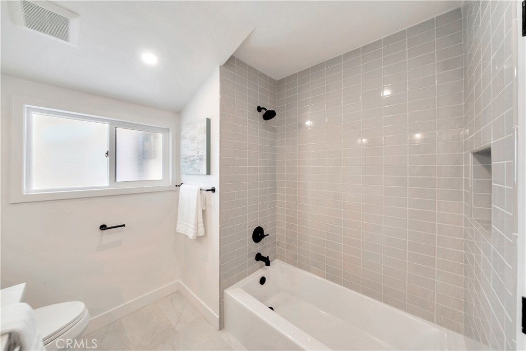 2613 W Chanticleer Road