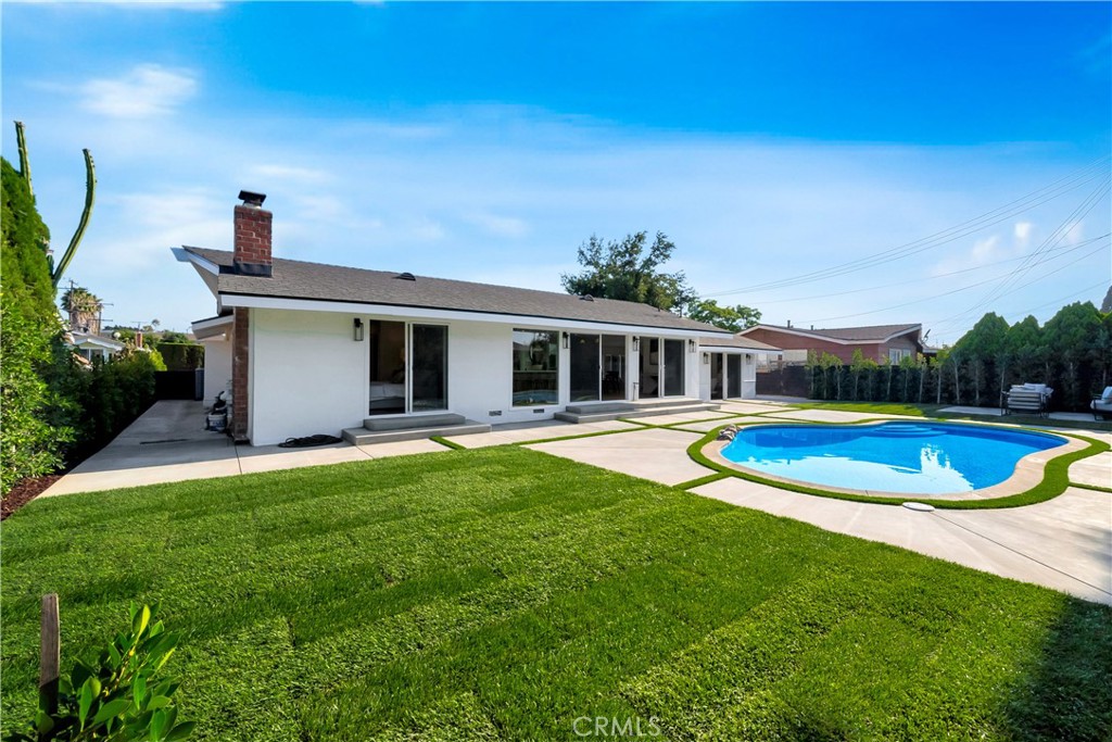 2613 W Chanticleer Road