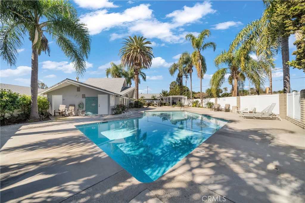 2030 E Santa Clara K2