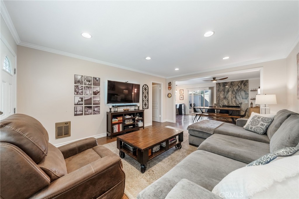 2030 E Santa Clara K2