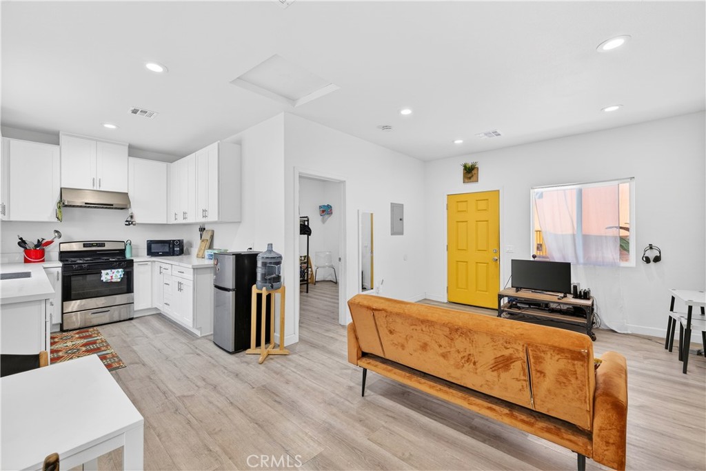 614 N Shelton