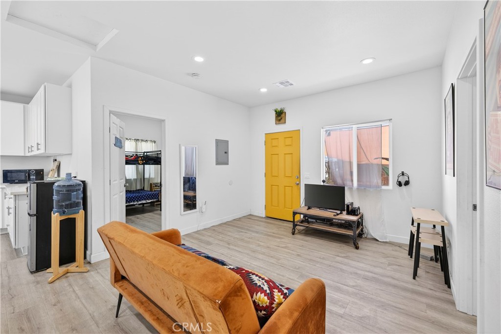 614 N Shelton