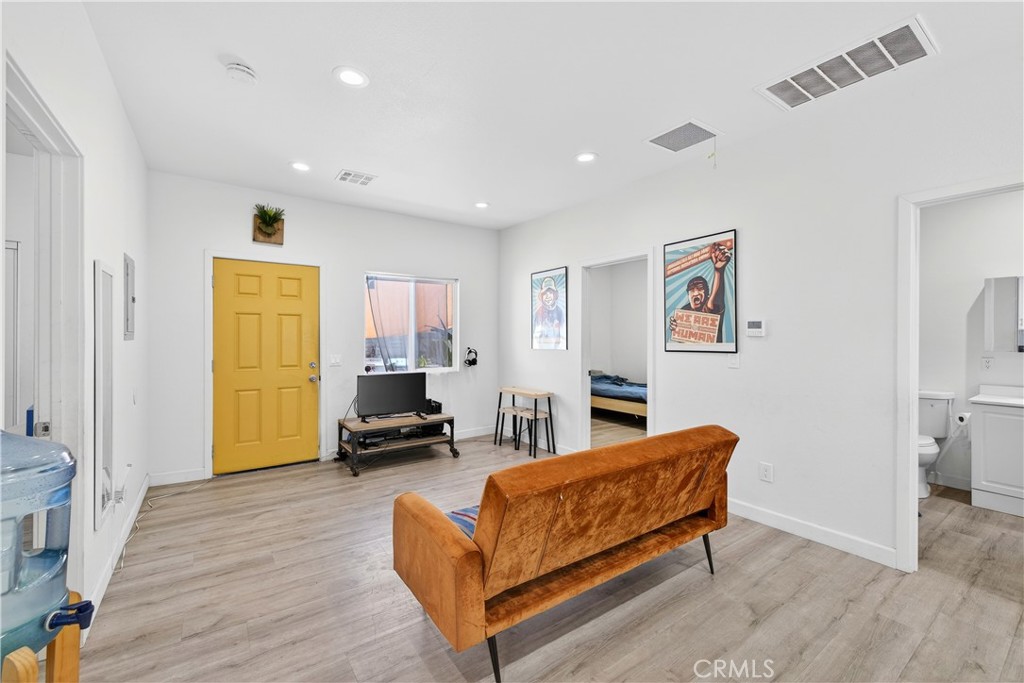 614 N Shelton